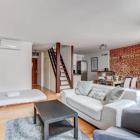 Duplex - Pont-neuf, Dome De La Grave, 2 Bdrs 85m2, Ac, Free Private Car Park 200m Away - T3 85m2 Avec Clim, Parking Couvert Gratuit A 200m Appartement
