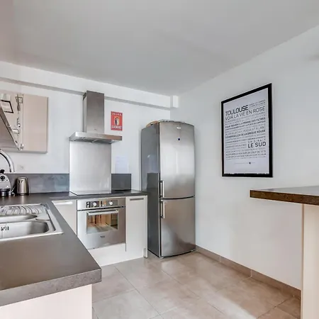 Apartment Duplex - Pont-neuf, Dome De La Grave, 2 Bdrs 85m2, Ac, Free Private Car Park 200m Away - T3 85m2 Avec Clim, Parking Couvert Gratuit A 200m Toulouse