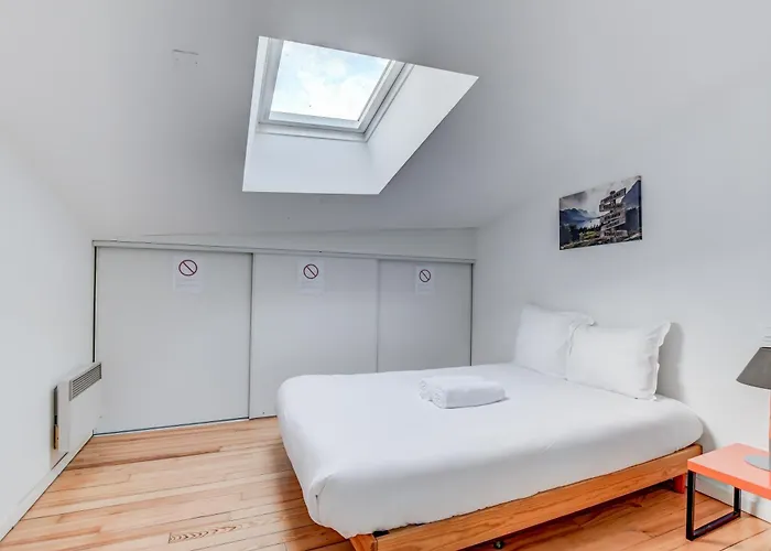 Apartment Duplex - Pont-neuf, Dome De La Grave, 2 Bdrs 85m2, Ac, Free Private Car Park 200m Away - T3 85m2 Avec Clim, Parking Couvert Gratuit A 200m Toulouse